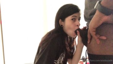 alaskazade porn blowjob sucking cock leaked video