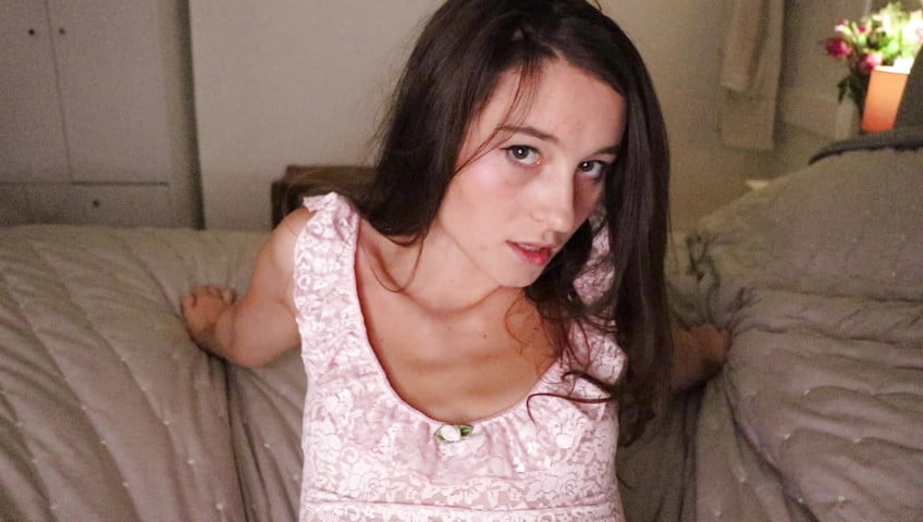 florescent asmr making out and kissing patreon video leaked